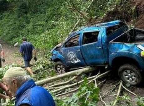 Rize'de kahreden kaza! Bahçeye giderken uçuruma yuvarlanan çift öldü