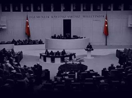Resmi Gazete'de yayımlandı! Meclis'in çalışma süresi uzatıldı