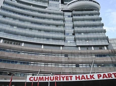 CHP'de Salı Düğümü! Grup toplantısına kim çıkacak: Kılıçdaroğlu mu, Özgür Özel mi?