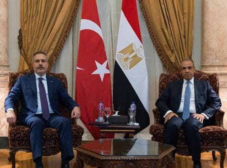 Dışişleri Bakanı Hakan Fidan, Kahire'de Mısırlı ve Sudanlı mevkidaşlarıyla görüştü