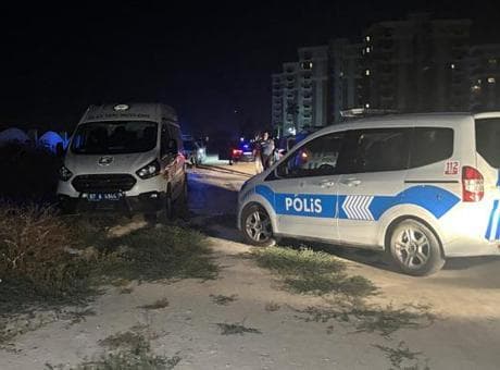 Boş arazide bulunan cesetten cezaevi izin belgesi çıktı