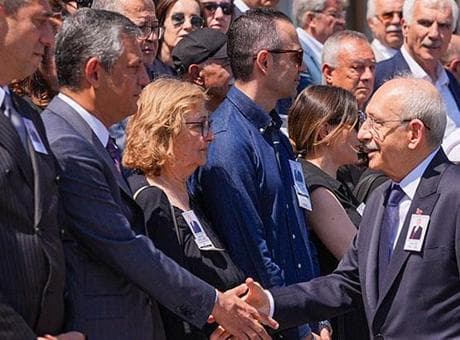 Son dakika... Mutlak butlan kararı sonrası Kemal Kılıçdaroğlu ile Özgür Özel ilk kez yan yana
