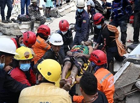 SON DAKİKA HABERLER: Şiddetli depremlerle sarsılan Venezuela'da son durum! Can kaybı artıyor, kritik saatlere girildi