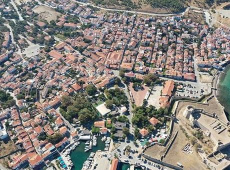 Bozcaada'ya 19-32 kişilik araçların geçişi yasaklandı