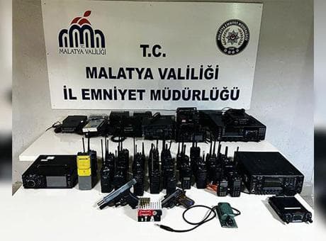Sahte polis oyunu bozuldu! Emniyet frekanslarını dinleyen 6 kişi yakalandı