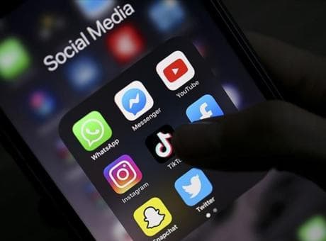 Sosyal medya kısıtlaması için bir adım daha! Sınırı ihlal eden platformlara ceza yağacak