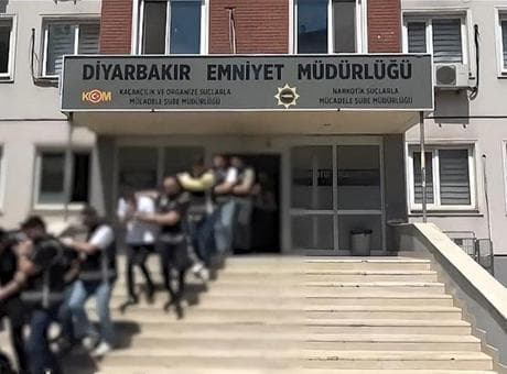 Diyarbakır’da çıkar amaçlı silahlı suç örgütüne operasyon!