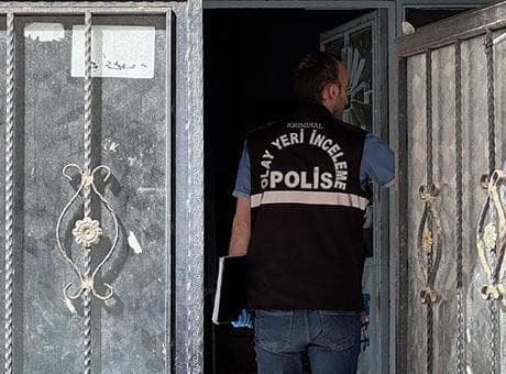 Erzurum'da yataktan düşen bebek öldü