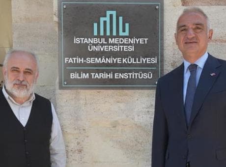 Bakan Ersoy'dan Prof. Dr. İhsan Fazlıoğlu'na ziyaret