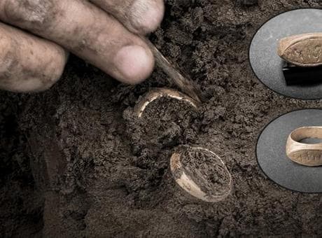 Arkeolojik kazıdan 2 bin yıl öncesine ait yüzükler çıktı