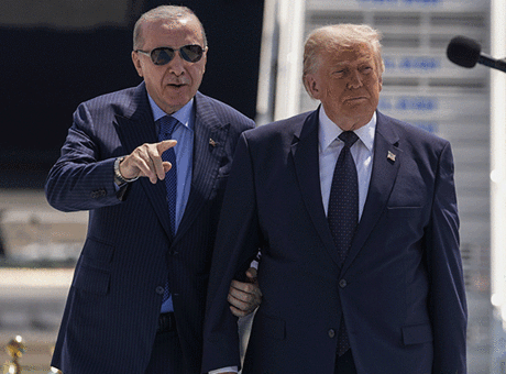 Erdoğan'ın Trump'ı karşılaması dünya gündemine oturdu: Alışıldık bir durum değil