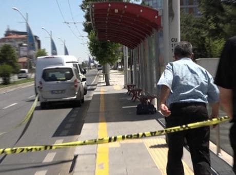 Malatya'da sahipsiz çanta alarmı! Fünyeyle patlatılacaktı, sahibi son anda koşarak geldi