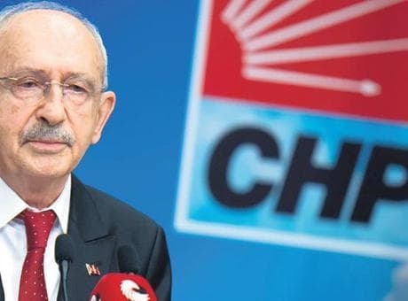 CHP’de 7 il başkanı görevden alındı