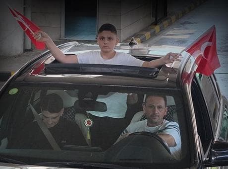 Sınırda büyük kavuşma: İki yıldır içimde tutuyorum sevincimi, hep bu anı bekledim
