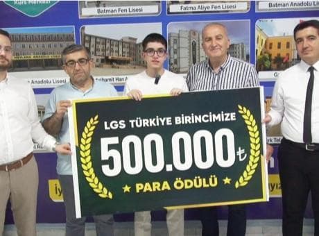 LGS'de 500 tam puan aldı, 500 bin lira ödülle karşılandı! Başarısının sırrını açıkladı