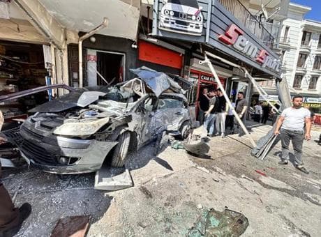 Ankara'da EGO dehşeti! Kontrolden çıkıp iş yerine daldı: 7 yaralı