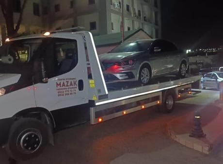 Manavgat Belediyesi'ne haciz operasyonu Makam araçları yediemine çekildi