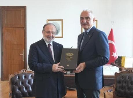 Bakan Ersoy: Medeniyet birikimimizi ilimle buluşturan çalışmaları memnuniyetle takip ediyoruz