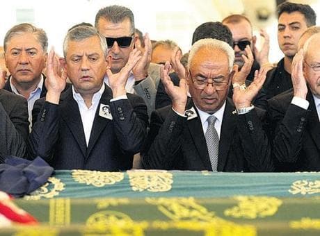 CHP’de cephe savaşı