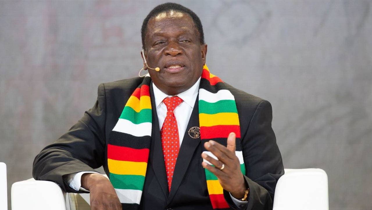 Zimbabve’de halkın oyu devre dışı kalıyor: 83 yaşındaki liderden iktidarı bırakmama hamlesi