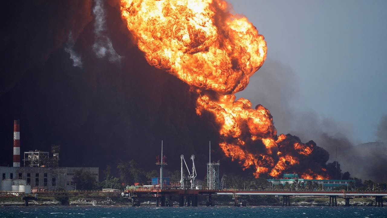 Küba’da krizi derinleştiren yangın: Petrol rafinerisi alevlere teslim