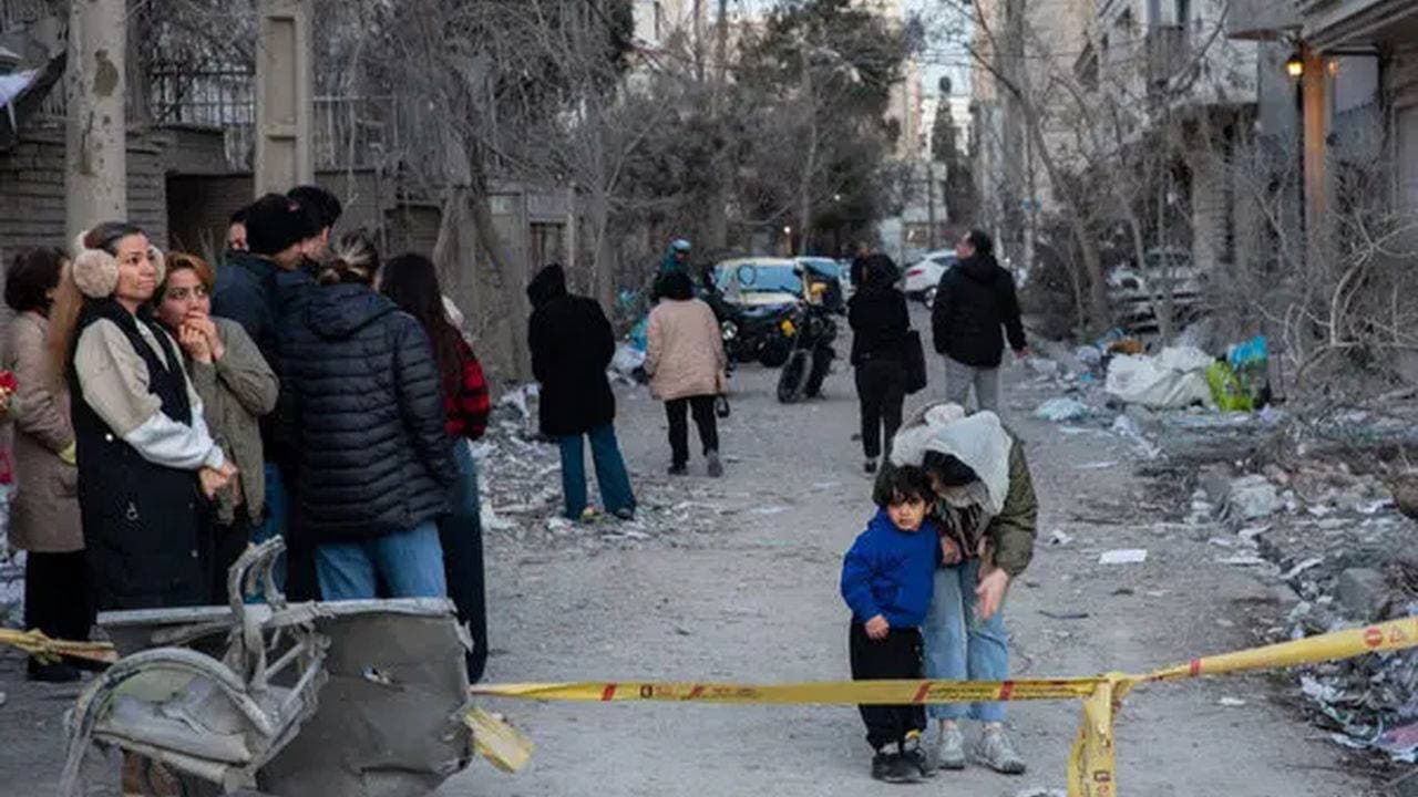 İran Kızılayı: Ülke çapında 787 kişi yaşamını yitirdi
