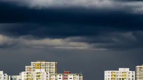 İran’da 'kara yağmur' ve deprem riski... Türkiye'ye ulaşır mı? 