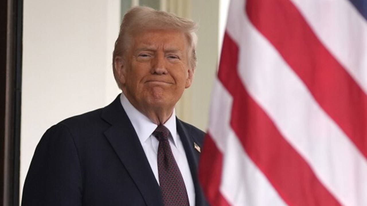 Trump’tan Tahran’a ‘devasa saldırı’ açıklaması: Pek çok askeri lider öldü