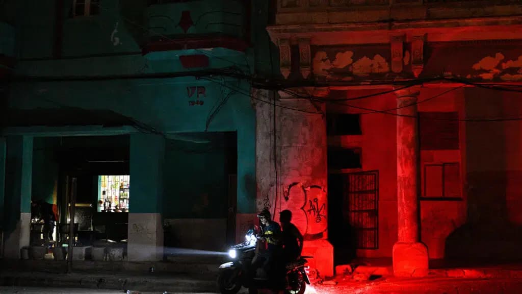 Kriz derinleşiyor, yaşam durma noktasında: Küba’da neler oluyor?