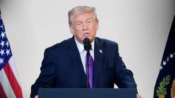 Trump’ın ‘ticaret savaşı’nda yeni hamle! Gümrük vergisini yüzde 10’dan yüzde 15’e yükseltti