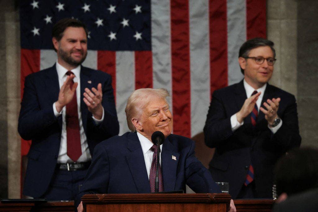 Trump’tan rekor süreli konuşma: Kongre’de 'altın çağ' ilanı