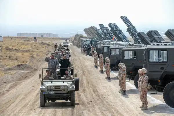 Devrim Muhafızları'ndan Irak sınırındaki ayrılıkçı Kürt gruplara operasyon
