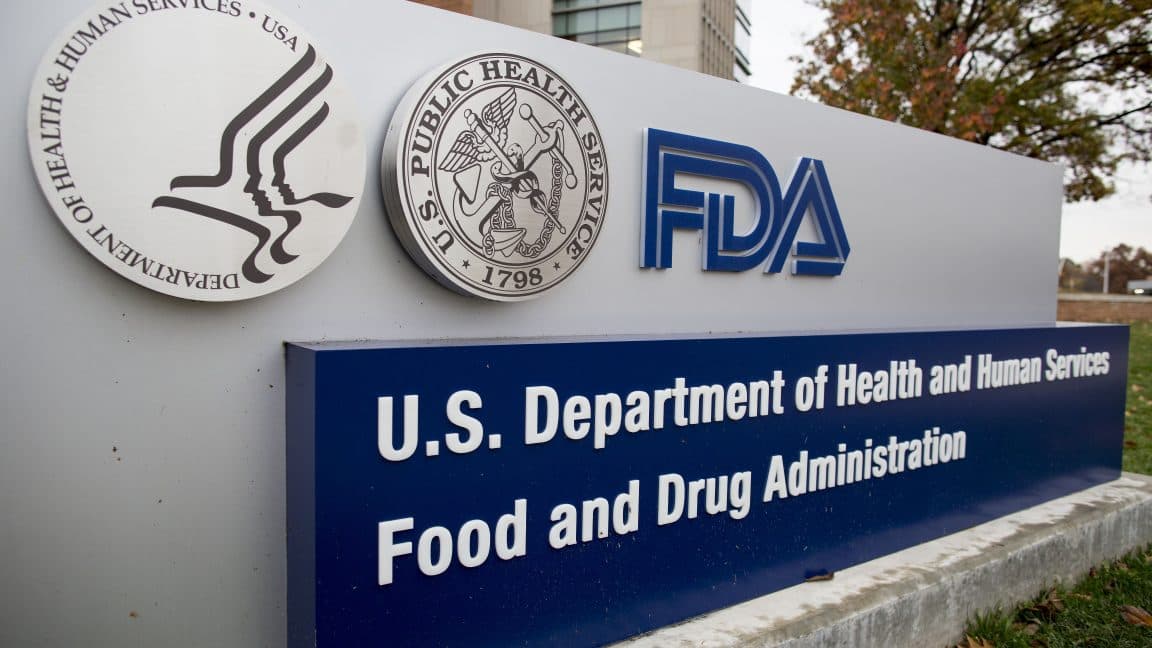 FDA'nın gen terapisine yönelik "gerçekten şeytani" reddi, Trump yetkilisinin görevden alınmasının ardından bozuldu