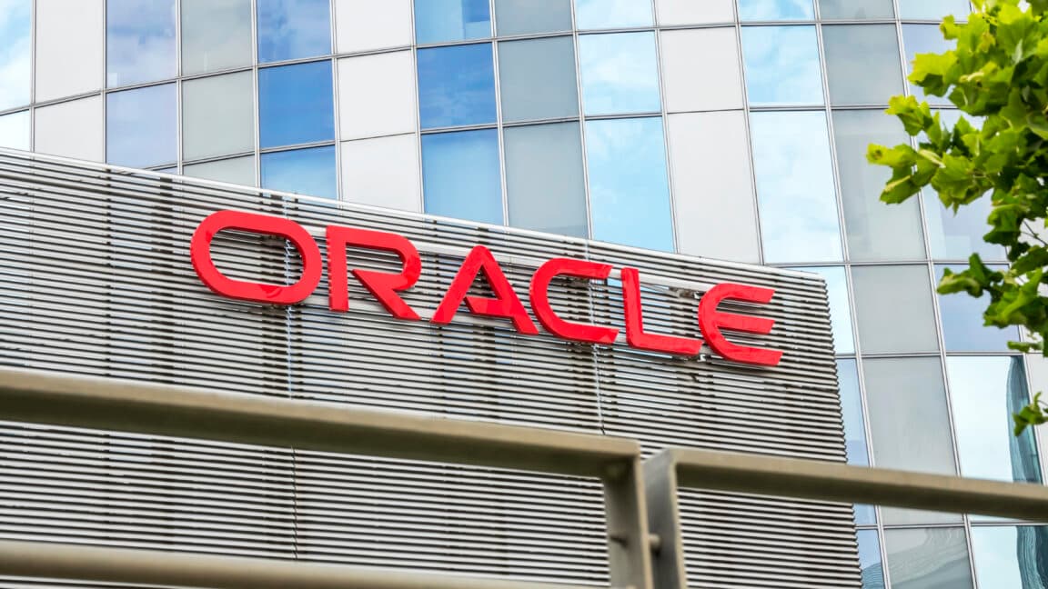 Yüzlerce kuruluşu etkileyen 0 günlük PeopleSoft gigabaytlarca veriyi çaldı