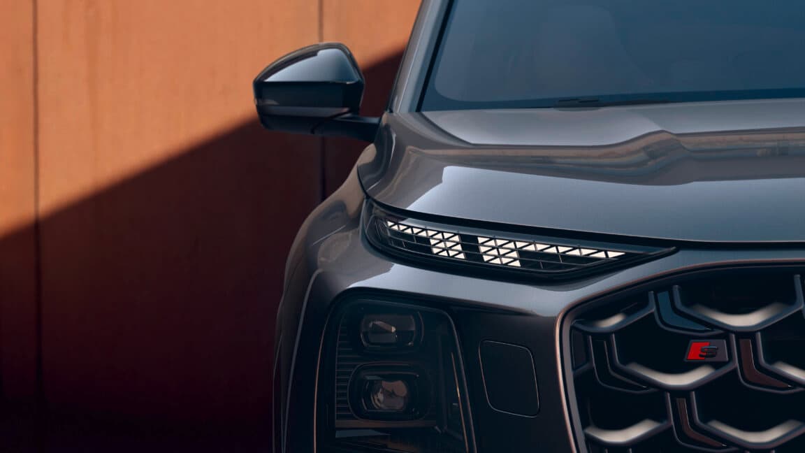 İşte Audi'nin bir sonraki Q7 SUV'u ve yalnızca ABD'ye özel SQ7, şimdi RS V8 ile