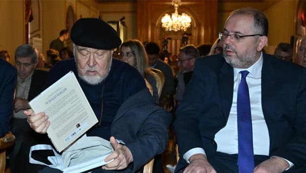 Erhan Afyoncu'dan çarpıcı İlber Ortaylı yazısı: 'Tarihe not düşmek için' yazıyorum deyip 'Topkapı' hikâyesini paylaştı