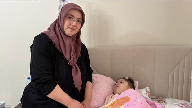 Öksürük şikayeti ile kliniğe götürülen Merve engelli kaldı | Anne: Çocuğumuz gözümüzün önünde gitti