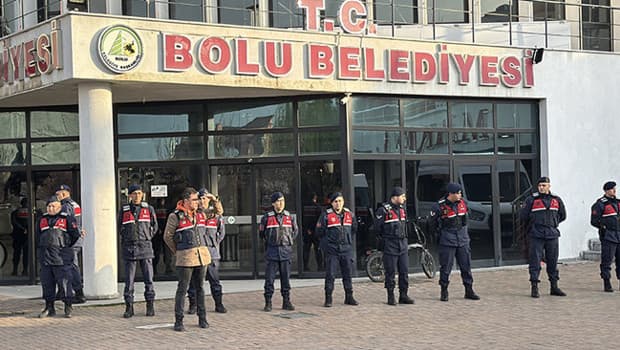 Bolu Belediyesi'ne yönelik "irtikap" soruşturmasında 3 şüpheliye adli kontrol kararı