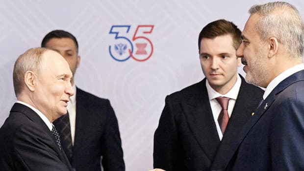 Dışişleri Bakanı Hakan Fidan’dan Rusya’da mekik diplomasisi: Türkiye barış için formül arıyor
