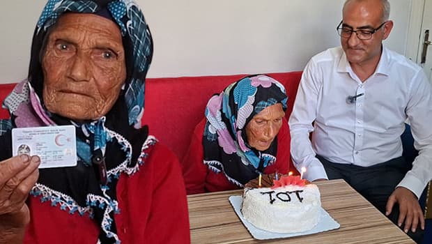 Torununun çocuğunu gördü: 101 yaşına girdi! 'Hayatımda ilk kez kutlama yapıldı'