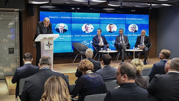 Ankara'da NATO'nun güney kanadı konulu panel düzenlendi: 'İttifakın geleceği buradan geçiyor'