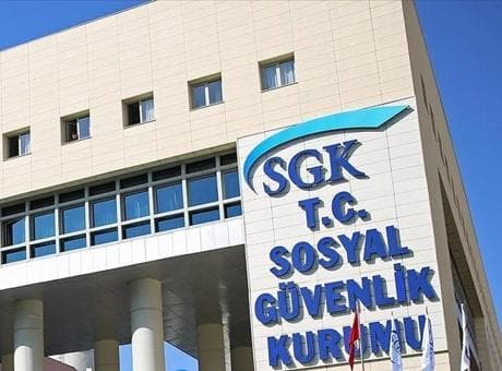 Emekliye sahte bayram ikramiyesi mesajı! SGK'dan uyarı geldi