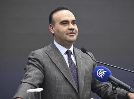 Bakan Kacır: Savunma sanayisini Anadolu'ya yaygınlaştırmak zorunluluktur