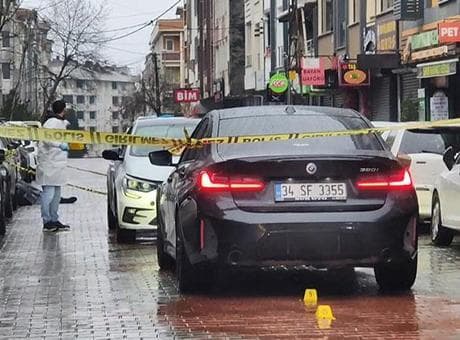 Esenyurt'ta dehşet! Yol verme tartışması silahlı kavgaya dönüştü: 1 ölü