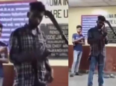 Dünya bu görüntüyü konuşuyor! Kafasına pala saplandı, telefona bakmaya devam etti