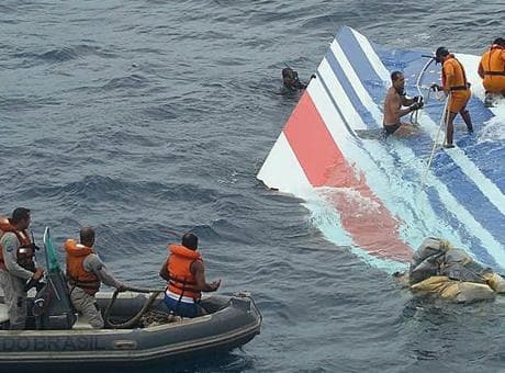 228 kişinin öldüğü uçak kazasında 16 yıl sonra gelen karar! 'Taksirle ölüme neden olmak'
