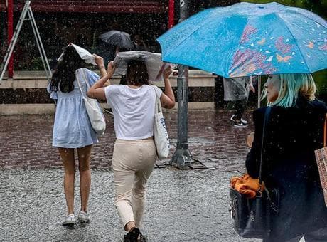 SON DAKİKA HAVA DURUMU HABERİ: Meteoroloji ve AKOM'dan İstanbul için kritik uyarı! Radara girdi, 4 ilçeye alarm