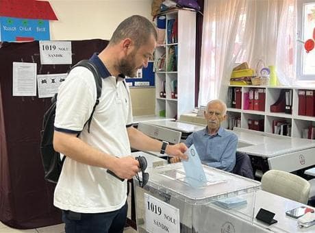İstanbul'un 7 ilçesinde sandıklar kuruldu! Bazı mahallelerde ara seçim heyecanı