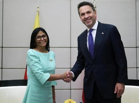 Masada iki kritik konu var! Bakan Bayraktar, Venezuela geçici Devlet Başkanı Rodriguez ile görüştü