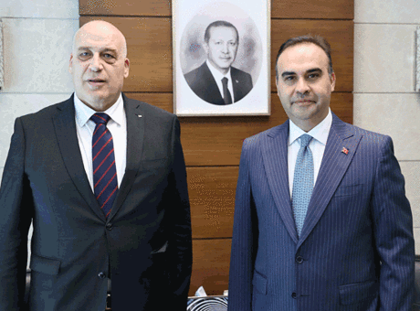 Bakan Kacır yedi ülkenin büyükelçisiyle bir araya geldi